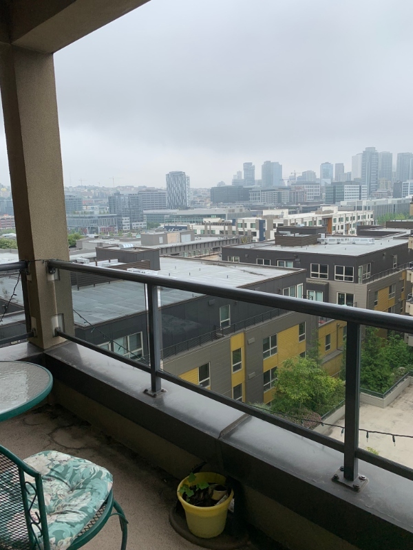 Foto del edificio - 1000 Aurora Ave N