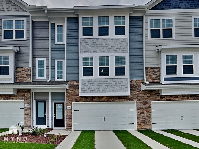 Building Photo - 6933 Woodland Stream Pl