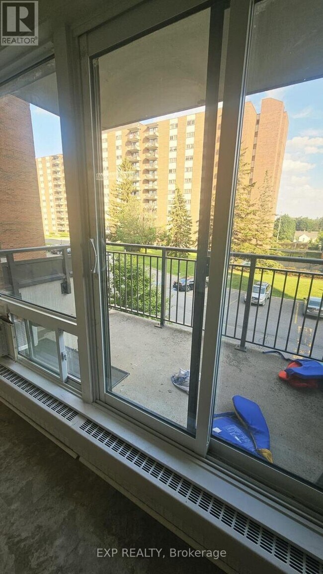 Photo du bâtiment - 1485 Baseline Rd