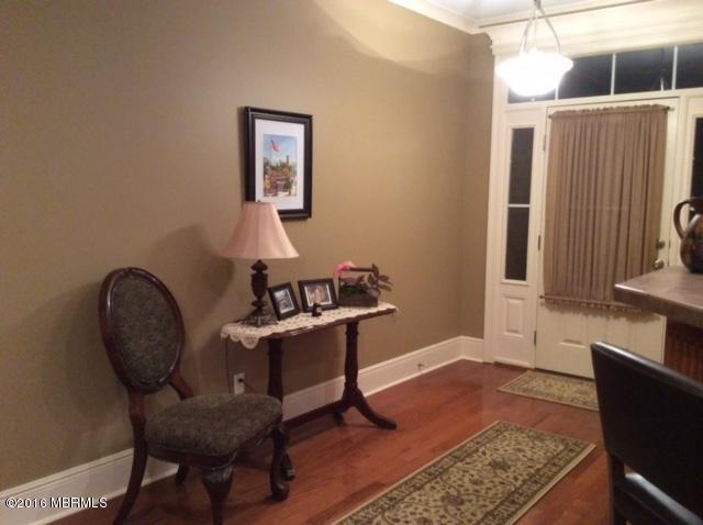 Building Photo - 5332 Linmoor Drive
