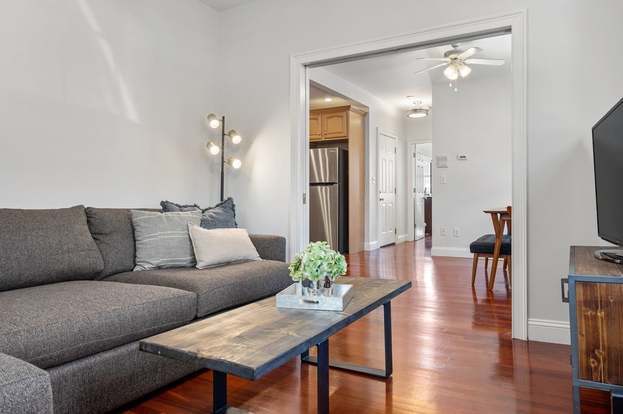 Foto del edificio - 582 E 4th St