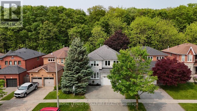 Building Photo - 88 Larratt Ln