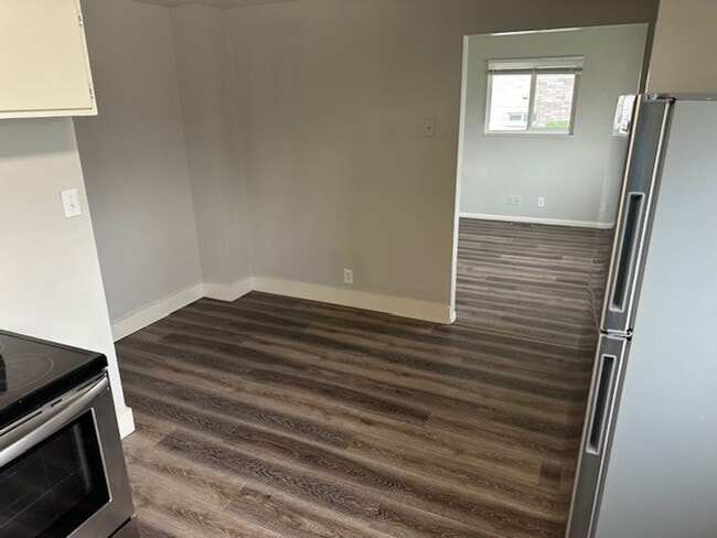 Building Photo - Newly Renovated Home in Washington Terrace...
