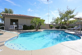 Building Photo - Sun Terrace Apartments