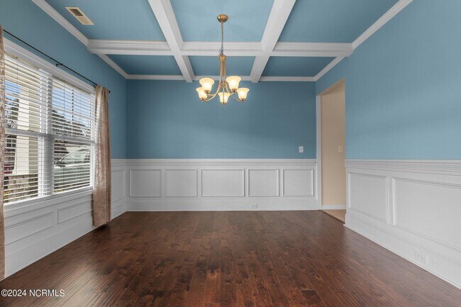 Building Photo - 395 Sedgefield Dr