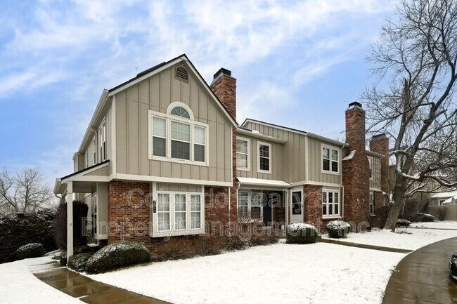 Building Photo - 9679 W Chatfield Ave