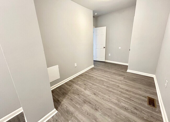 Building Photo - Anika Homes 2 Bedroom