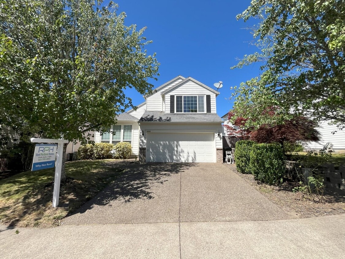 Beautiful Bethany Home with High Ceilings,... - Beautiful Bethany Home with High Ceilings,...