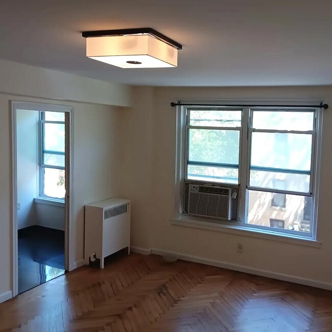 Photo - 190 72nd St Apartment