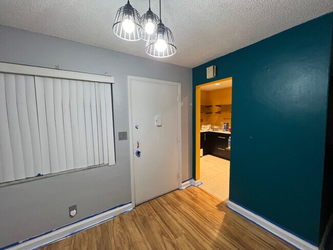 Foto del edificio - 4770 NW 10th Ct