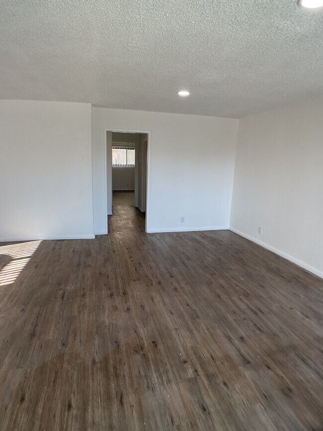 sala de estar - 6561 Fulton Ave