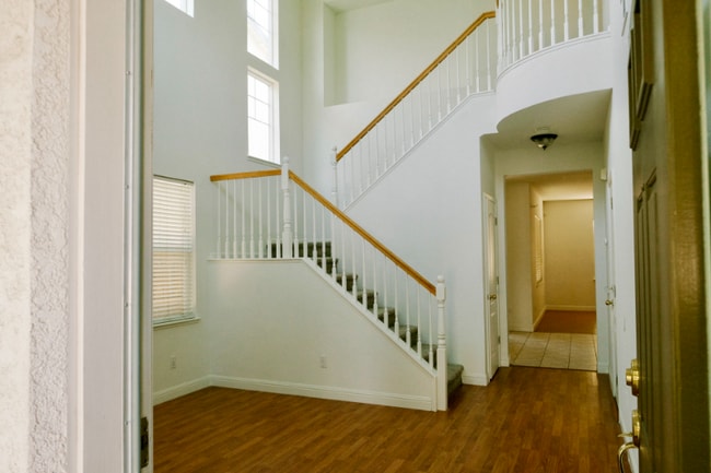 Building Photo - 4096 Laurel Walk Ln