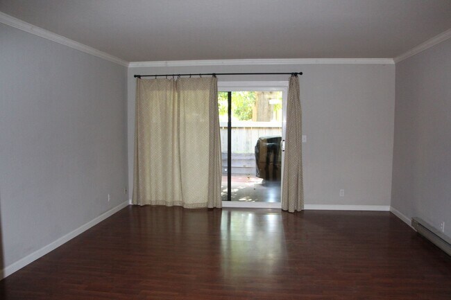 Foto del edificio - 39090 Presidio Way