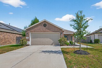 Building Photo - 15171 Willow Tree Ln