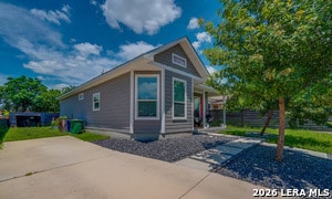 Building Photo - 623 Dakota St
