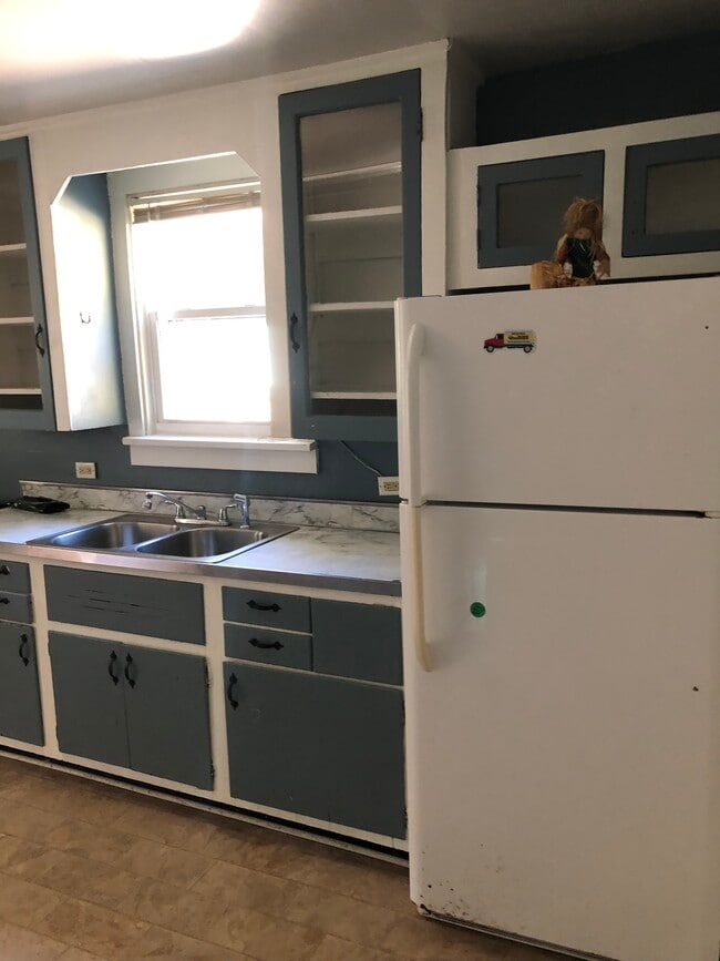 Building Photo - 1296 Butler Rd Building Photo - 1296 Butler Rd