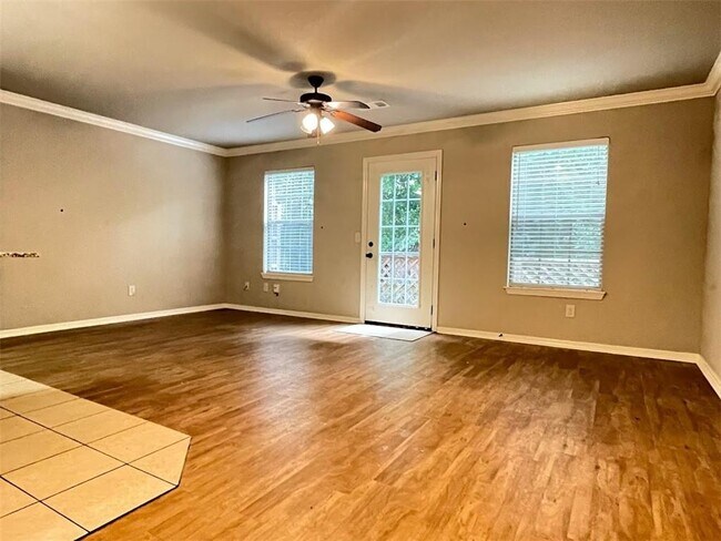 Foto del edificio - 1536 N London Ave