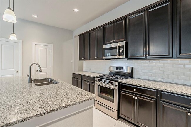 Building Photo - 446 Bayberry Landing Way