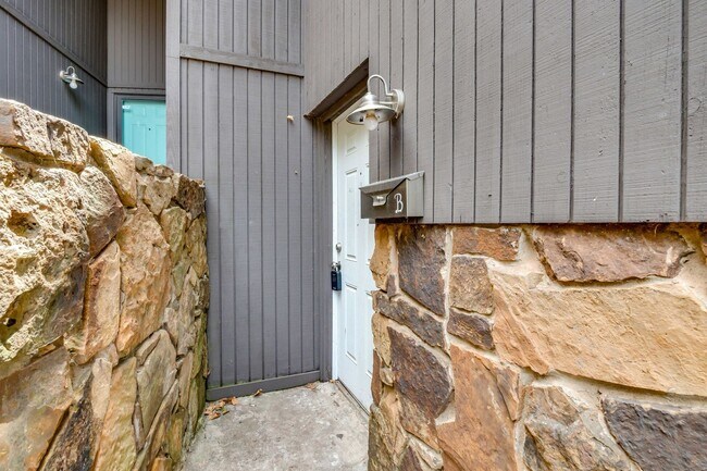 Photo - 4106 Mason Dr Townhome