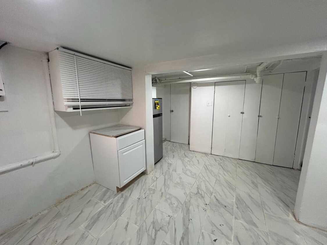 Building Photo - 1819 Palisade Pl