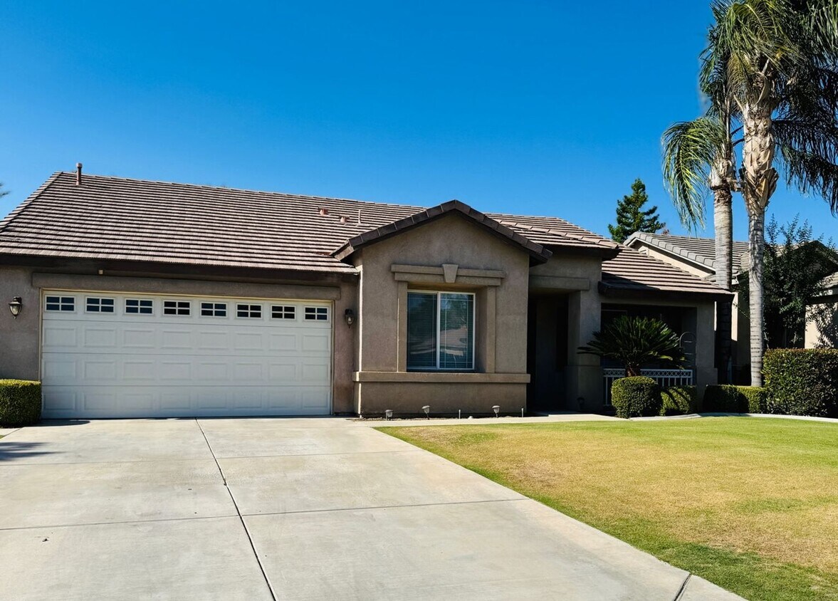 Primary Photo - Single Family Home located in South Bakers...