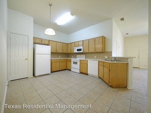 Building Photo - 305 Jeff Gordon Dr