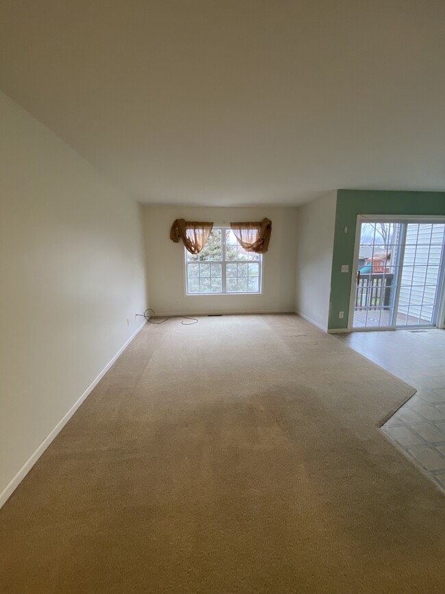 Building Photo - 659 Southtowne Dr