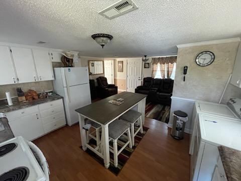 Foto del edificio - 10420 Hwy 41 E