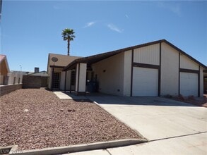 Building Photo - 7043 Forest Vista St