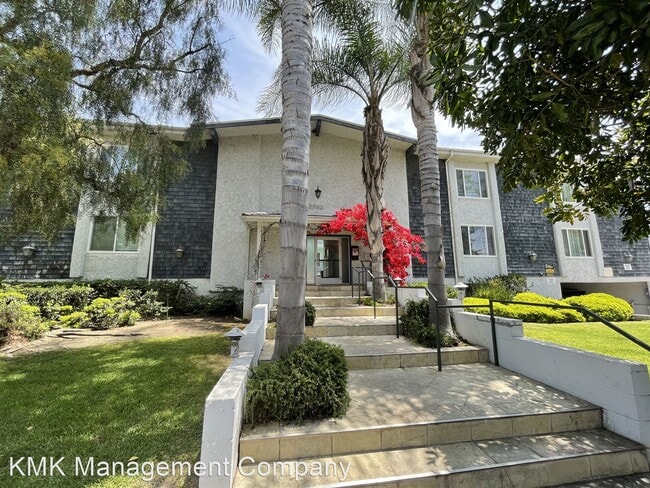 Building Photo - 1 br, 1 bath Apartment - 3762 Canfield Ave...