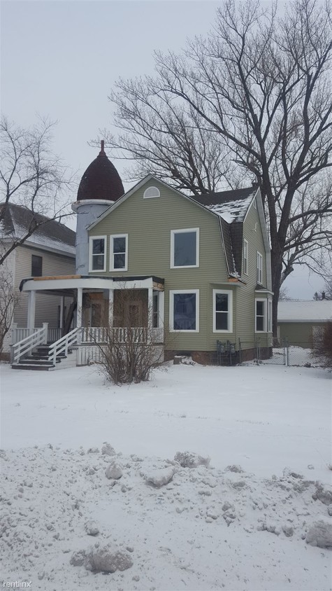 Primary Photo - 1106 Hammond Ave