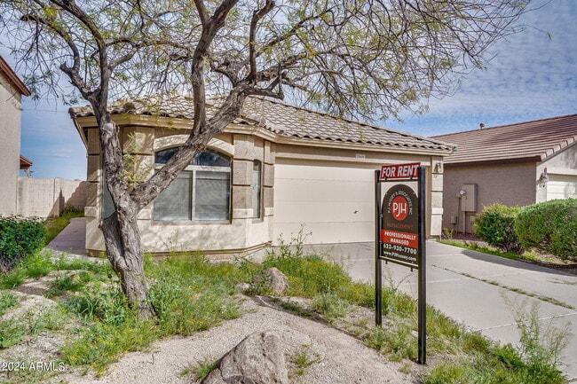 Building Photo - 22605 Davis Way