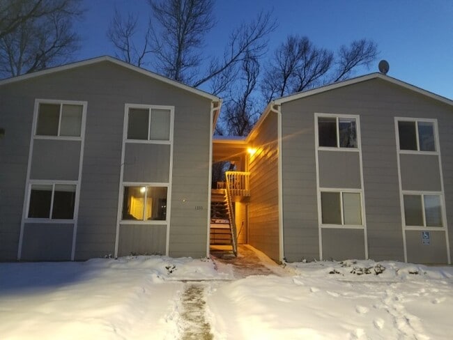 Building Photo - 1355 Cherry St