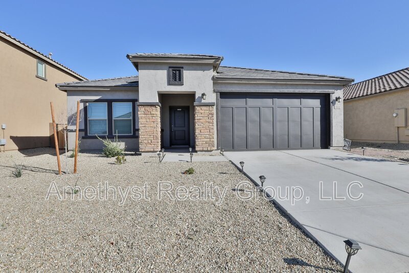 Foto principal - 24642 W Flores Dr
