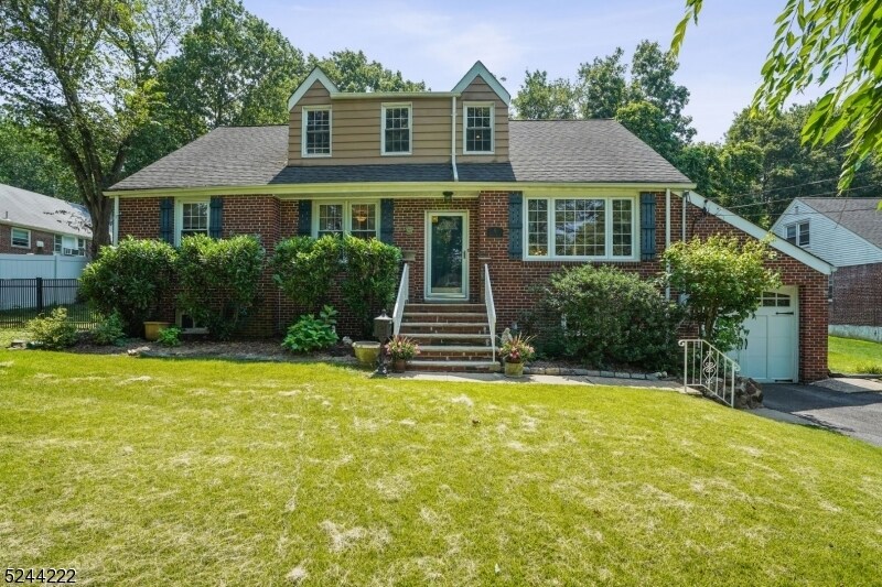 5 Clover Ln, Livingston, NJ 07039 House Rental in Livingston, NJ