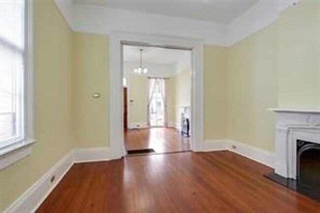 Photo - 2-dsm0227 Apartment