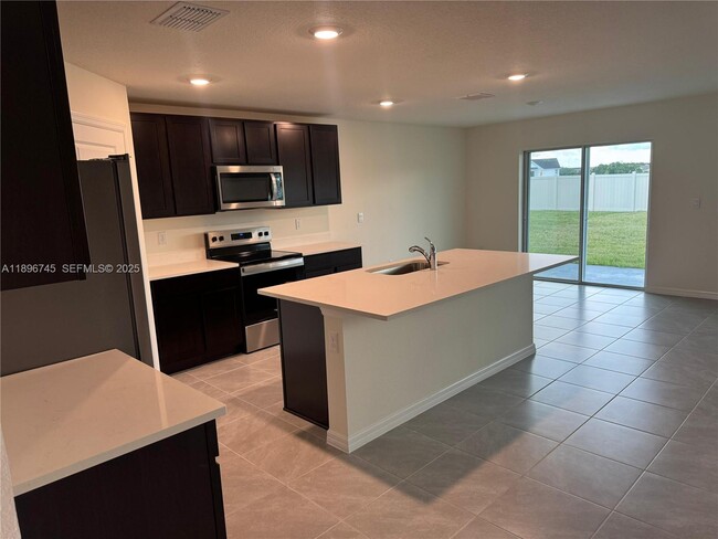 Foto del edificio - 4251 SW 53rd Ln Rd