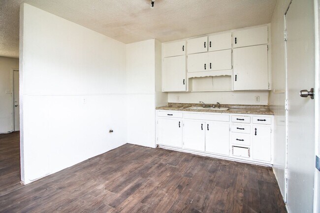 Foto del edificio - Updated 3 bedroom 1 bath single family hom...
