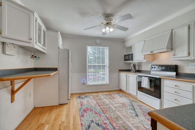 Foto del edificio - 18 Collis Ct