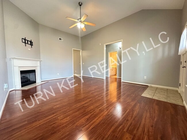 Foto del edificio - Home for Rent in Fultondale **PRICE DROP**