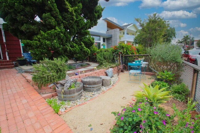 Foto del edificio - Beautiful 3 BD, 2 BA Home in Bird Rock fea...