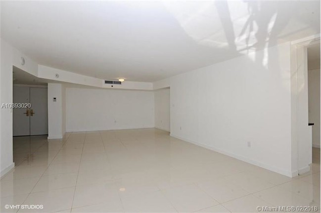 Foto del edificio - 9 Island Ave
