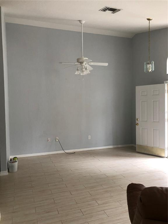 Building Photo - 9405 Hidden Water Cir