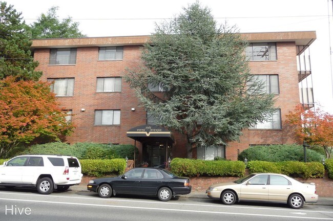 Building Photo - 7400 5th Ave NE