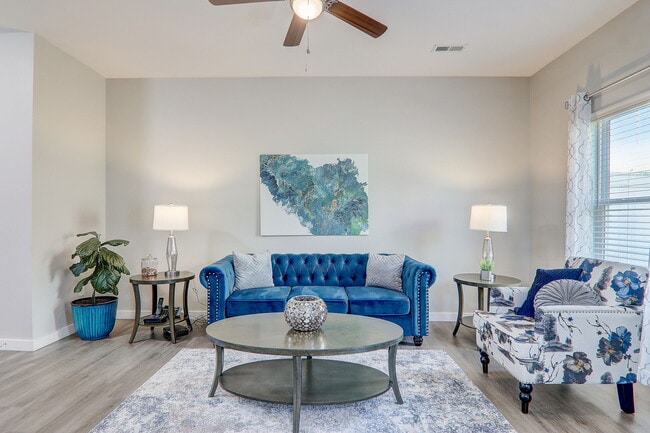 Building Photo - Marbella Townhomes