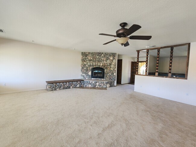Foto del edificio - 22425 Brent Rd