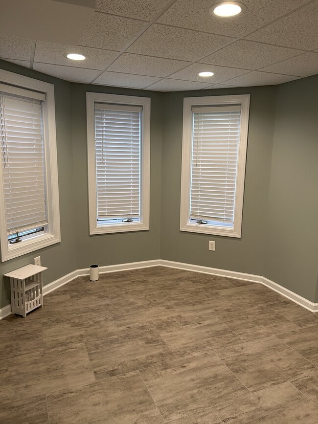 Building Photo - 4904 Mountain Laurel Dr