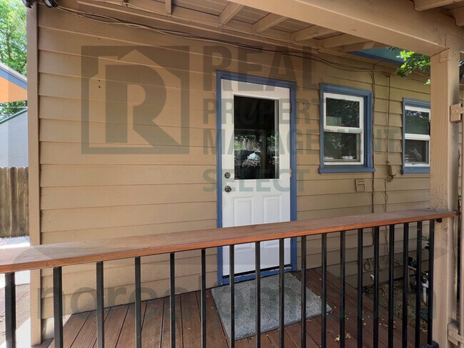 Foto del edificio - Adorable 1 bed 1 bath home