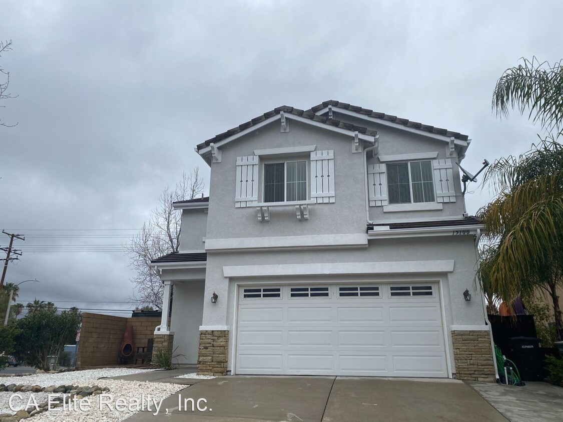 Primary Photo - 4 br, 3 bath House - 15100 Anchor Way