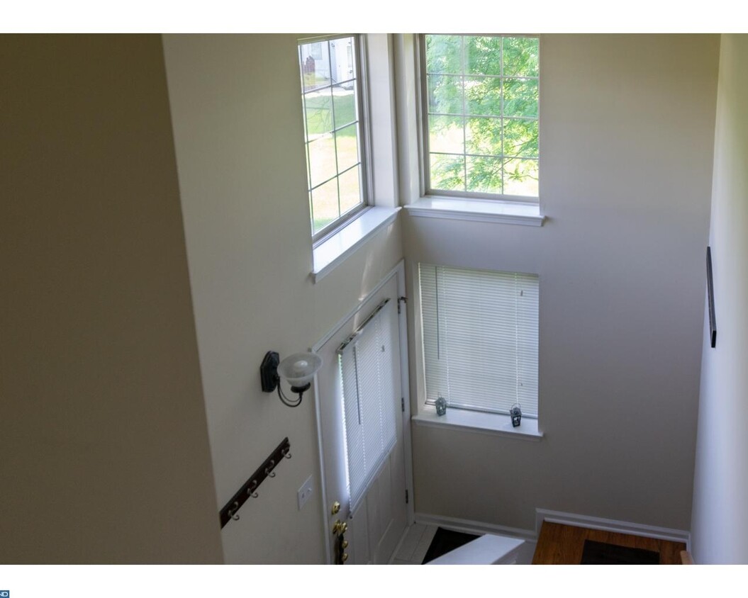 Primary Photo - 523 Wexford Way